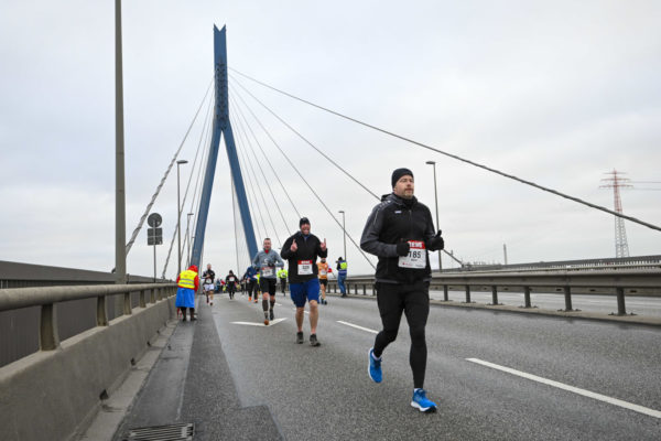 Köhlbrandbrückenlauf 2021, Hamburg, 19.12.21